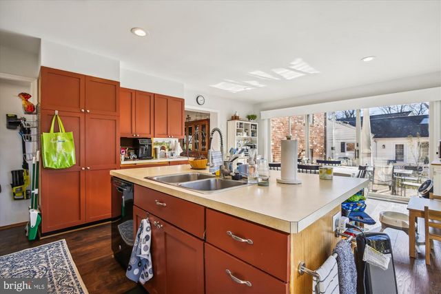 7309 PINECASTLE RD, Falls Church, VA 22043