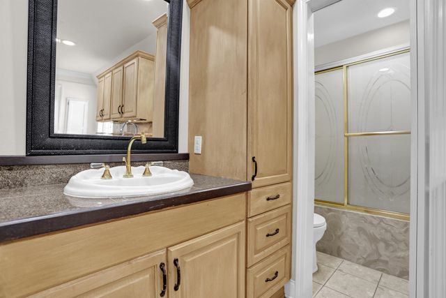7343 DEEP VALLEY DR, Germantown, TN 38138