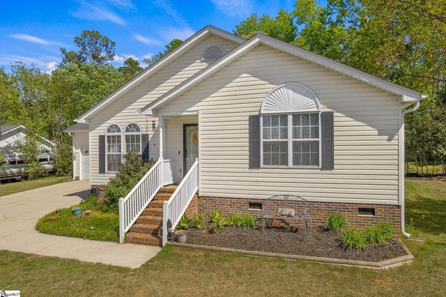 18 Luray Drive, Greenville, SC 29617