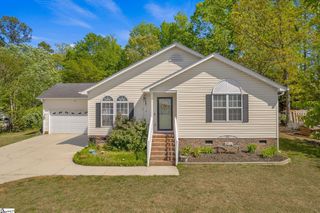 18 Luray Drive, Greenville, SC 29617