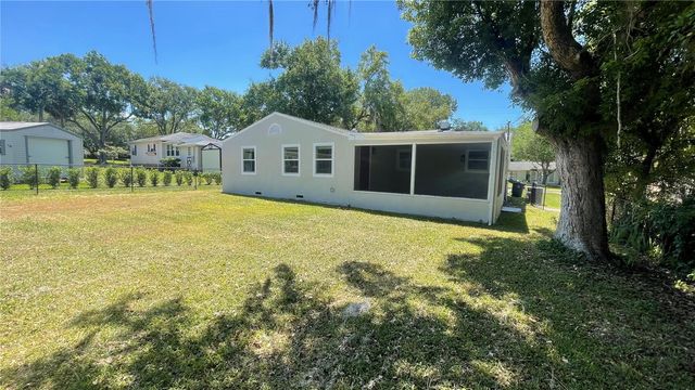 113 W DIVISION STREET, Winter Garden, FL 34787