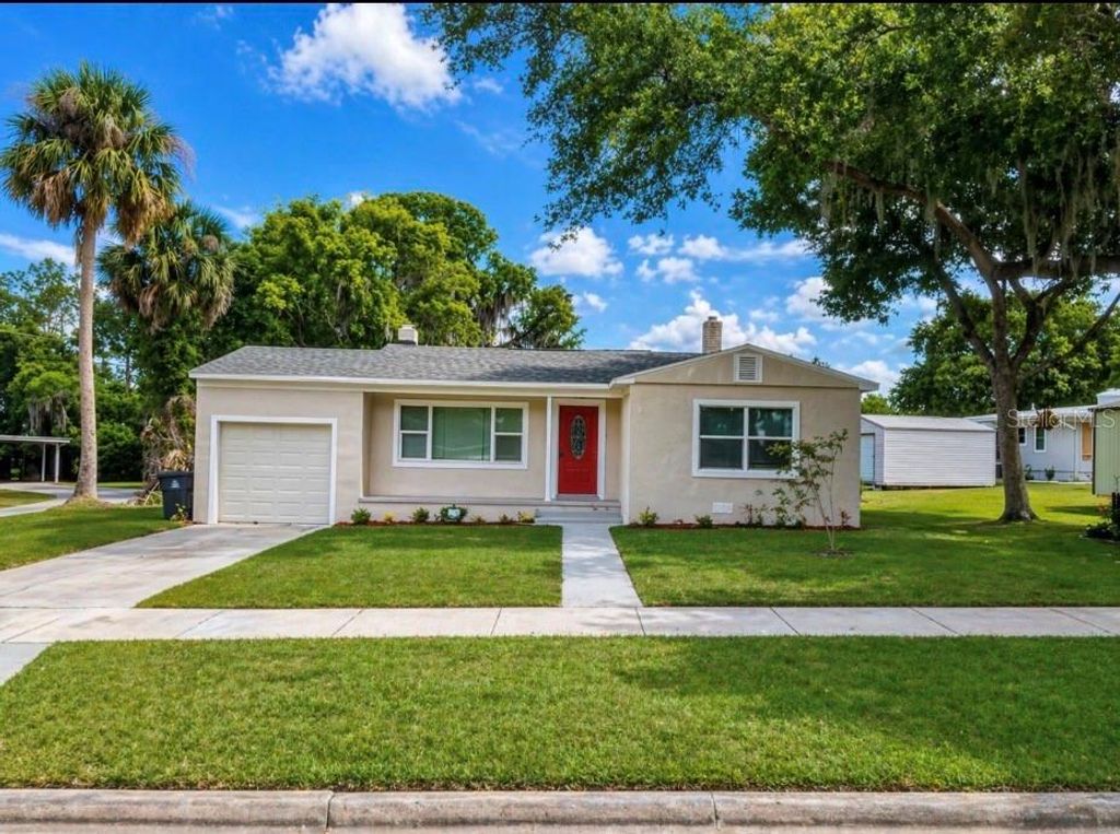 113 W DIVISION STREET, Winter Garden, FL 34787