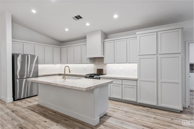 12210 Home Ranch Drive, Bakersfield, CA 93312