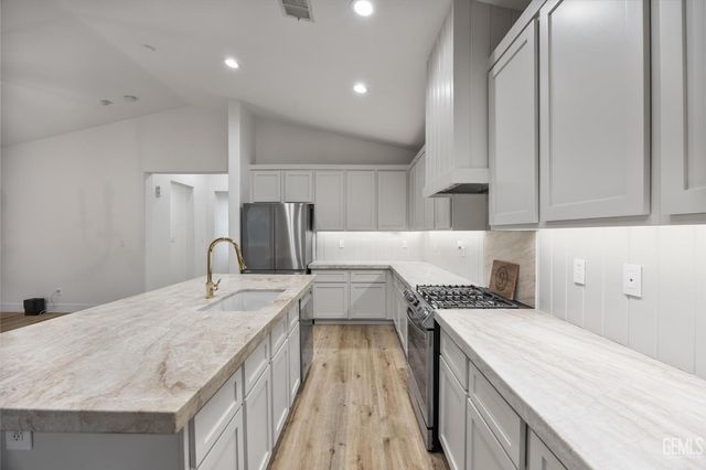 12210 Home Ranch Drive, Bakersfield, CA 93312