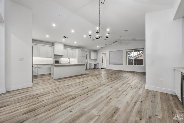 12210 Home Ranch Drive, Bakersfield, CA 93312