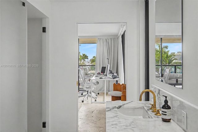 2575 S Bayshore Dr 4A, Miami, FL 33133