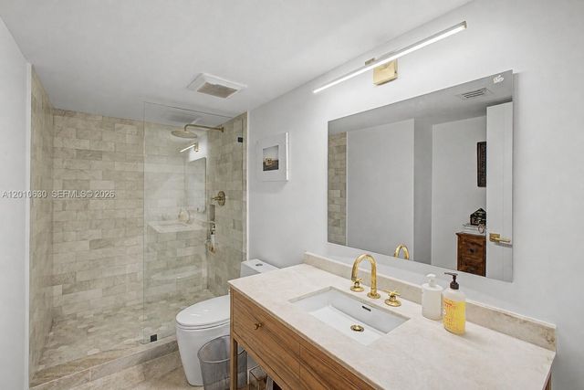 2575 S Bayshore Dr 4A, Miami, FL 33133