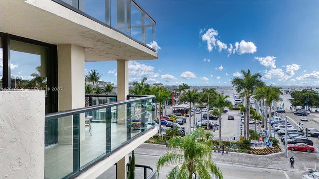 2575 S Bayshore Dr 4A, Miami, FL 33133
