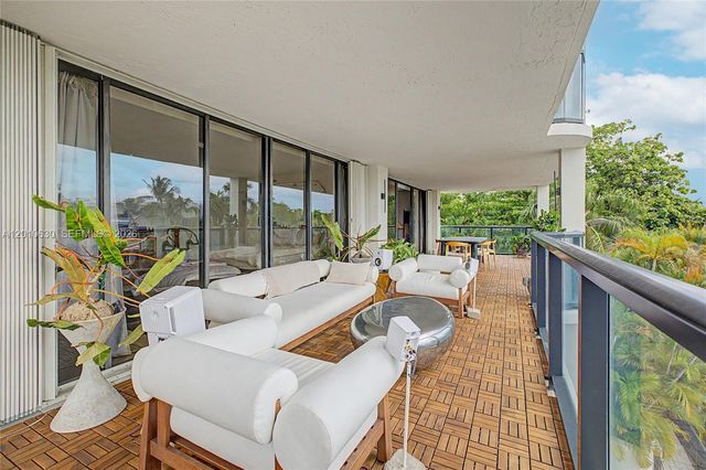2575 S Bayshore Dr 4A, Miami, FL 33133