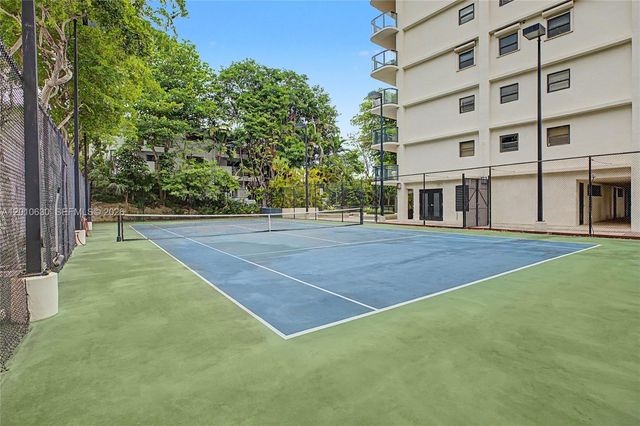 2575 S Bayshore Dr 4A, Miami, FL 33133