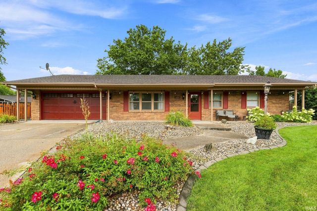 3323 Sudbury Place, Fort Wayne, IN 46815