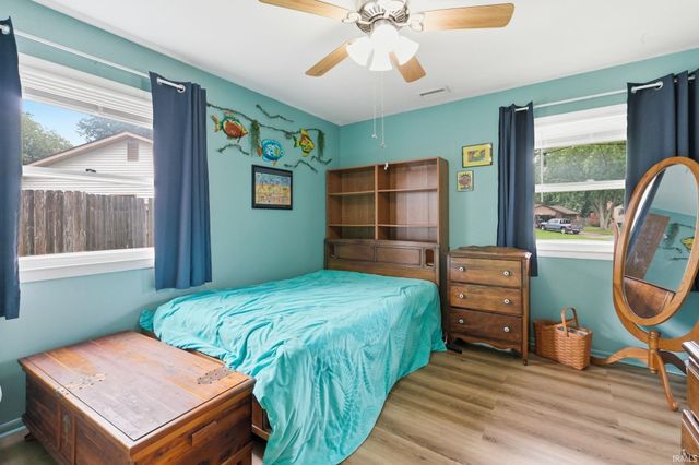 3323 Sudbury Place, Fort Wayne, IN 46815