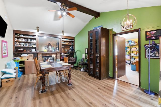 3323 Sudbury Place, Fort Wayne, IN 46815