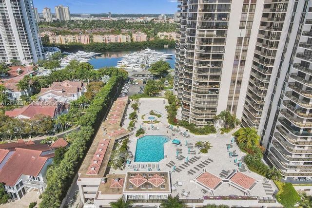 19667 Turnberry Way 3F, Aventura, FL 33180
