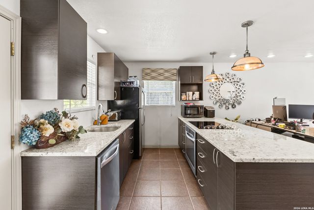 24210 Scenic Loop, San Antonio, TX 78255