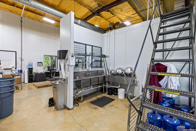 24210 Scenic Loop, San Antonio, TX 78255