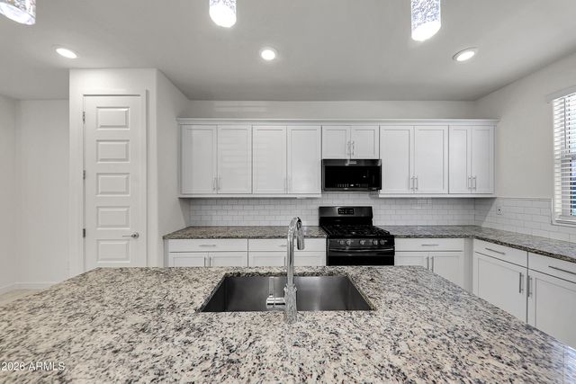 683 N ABALONE Drive, Gilbert, AZ 85233