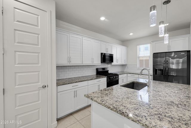 683 N ABALONE Drive, Gilbert, AZ 85233