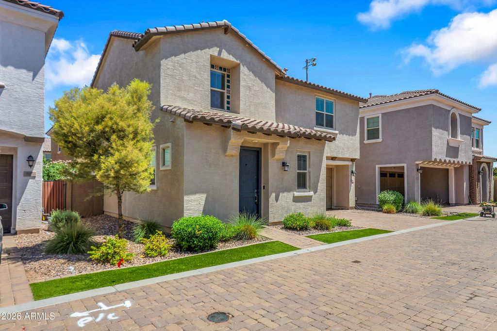 683 N ABALONE Drive, Gilbert, AZ 85233 — photo 2