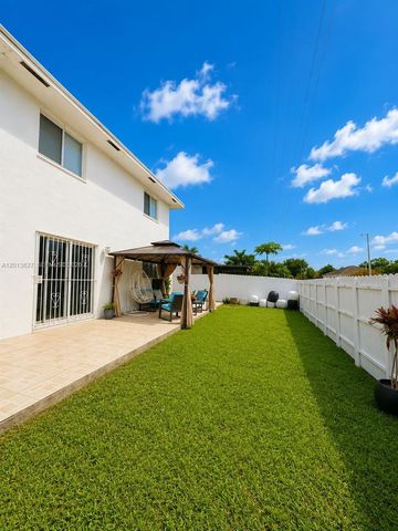 15815 SW 299th Ter, Homestead, FL 33033