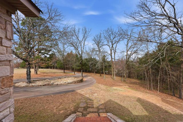 4 Robins Ridge Rd, Morrilton, AR 72110