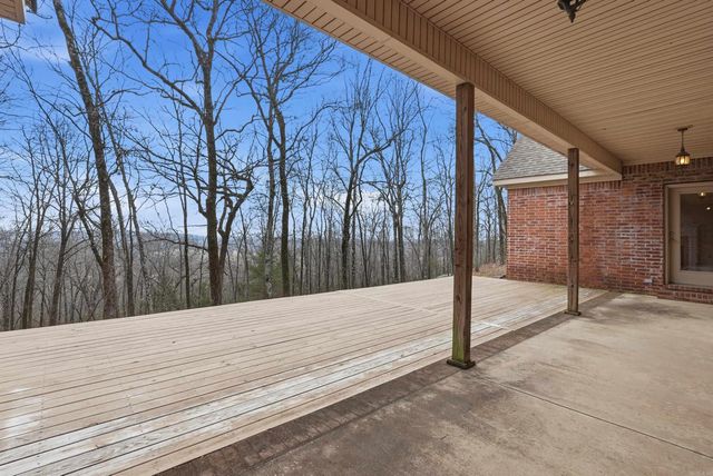4 Robins Ridge Rd, Morrilton, AR 72110