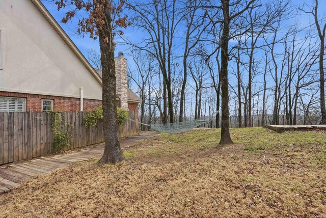 4 Robins Ridge Rd, Morrilton, AR 72110