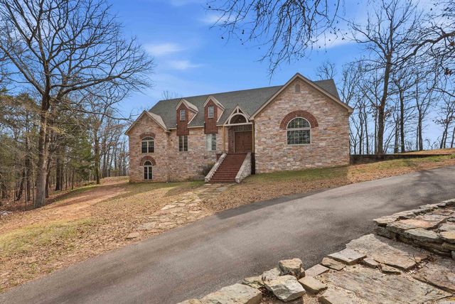 4 Robins Ridge Rd, Morrilton, AR 72110