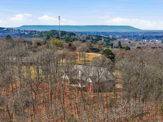 4 Robins Ridge Rd, Morrilton, AR 72110