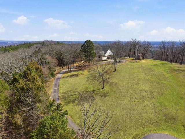 4 Robins Ridge Rd, Morrilton, AR 72110