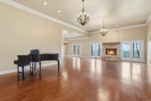 4 Robins Ridge Rd, Morrilton, AR 72110