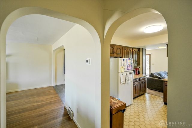 421 E Main Street, St Paris, OH 43072