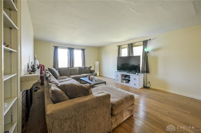 421 E Main Street, St Paris, OH 43072
