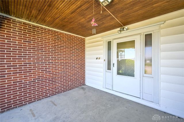 421 E Main Street, St Paris, OH 43072