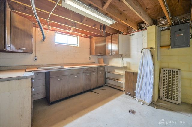 421 E Main Street, St Paris, OH 43072