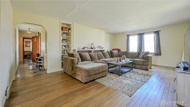 421 E Main Street, St Paris, OH 43072