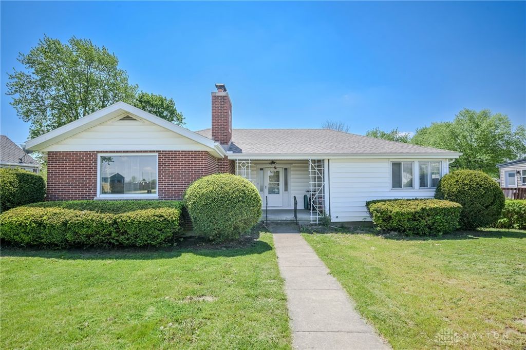 421 E Main Street, St Paris, OH 43072