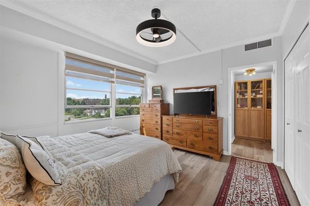 333 W Meyer Boulevard 714, Kansas City, MO 64113