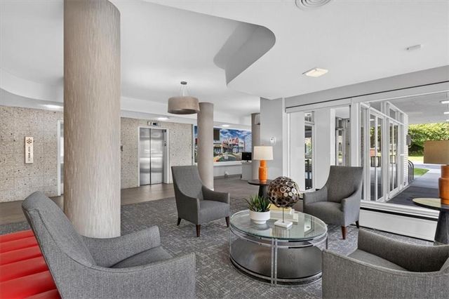 333 W Meyer Boulevard 714, Kansas City, MO 64113
