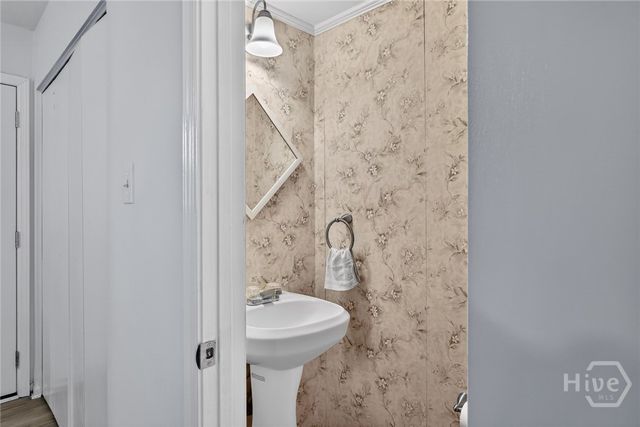 2220 E Victory Drive 12, Savannah, GA 31404