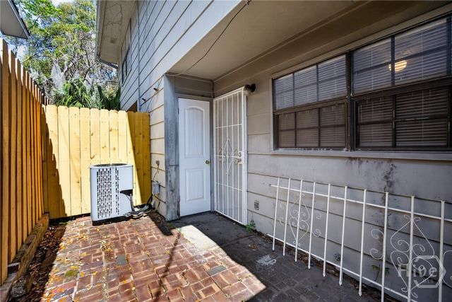 2220 E Victory Drive 12, Savannah, GA 31404