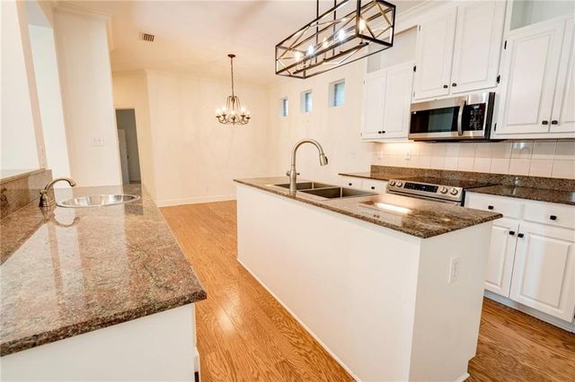 100 Kensington Court, Fairhope, AL 36532