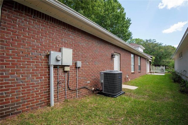 100 Kensington Court, Fairhope, AL 36532