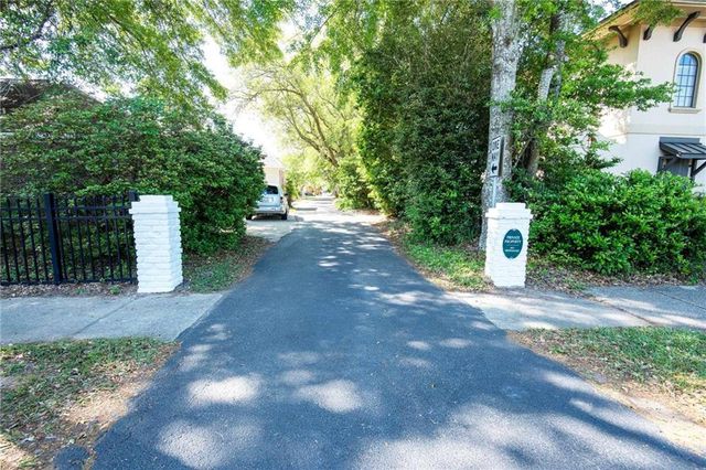100 Kensington Court, Fairhope, AL 36532