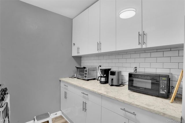 245 Bronx River Road 7C, Yonkers, NY 10704