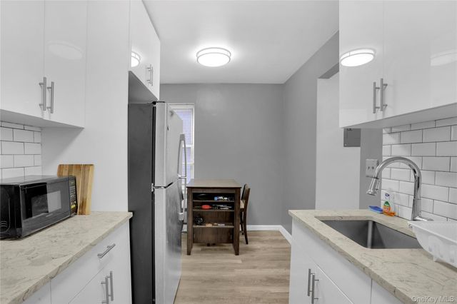 245 Bronx River Road 7C, Yonkers, NY 10704