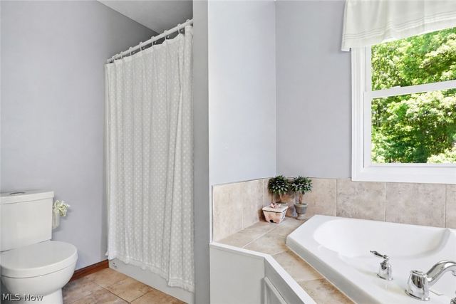 8255 Hemingway Lane, Concord Twp, OH 44060