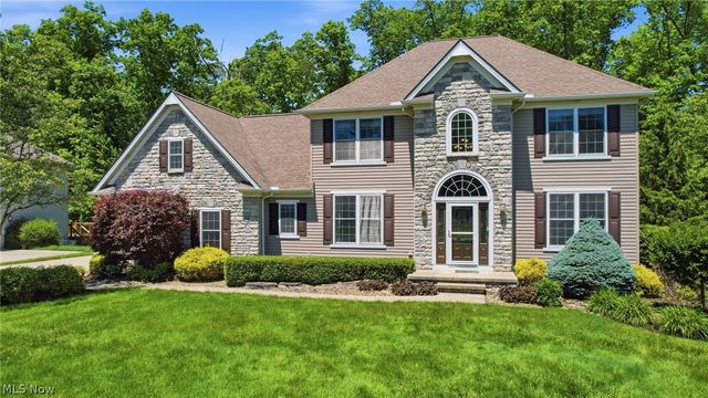 8255 Hemingway Lane, Concord Twp, OH 44060