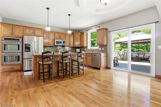 8255 Hemingway Lane, Concord Twp, OH 44060