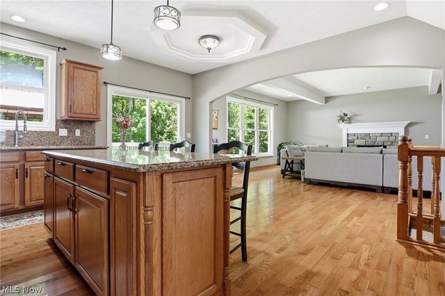 8255 Hemingway Lane, Concord Twp, OH 44060